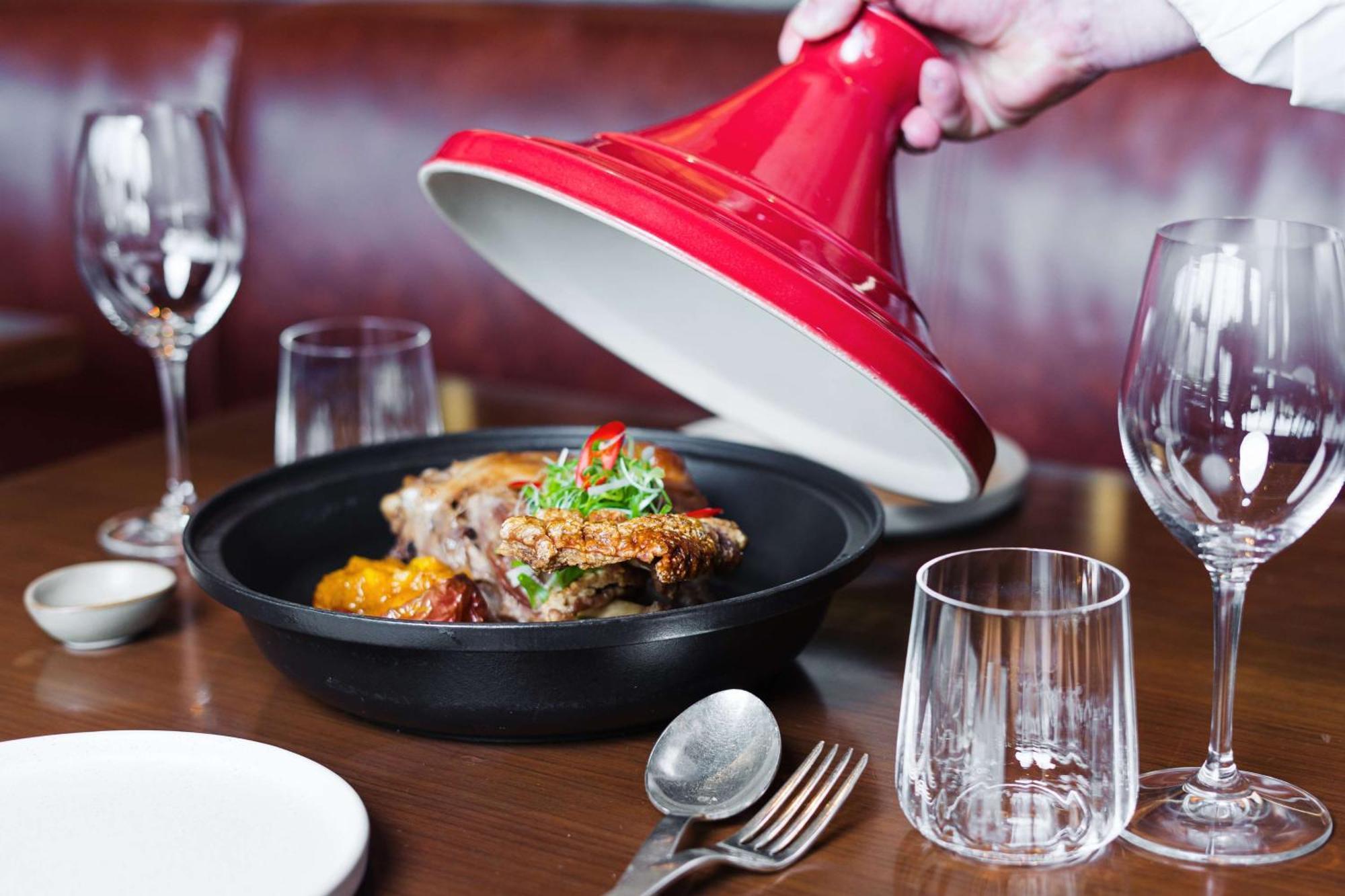 بارك حياة أوكلاند المظهر الخارجي الصورة A tagine being served